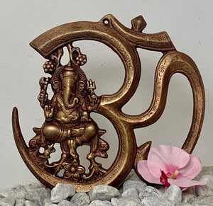 Aum with Ganesha