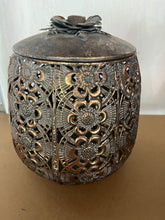 Load image into Gallery viewer, Metal Trinket with Lid