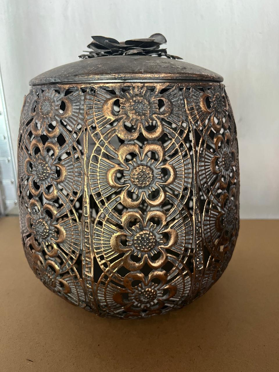 Metal Trinket with Lid