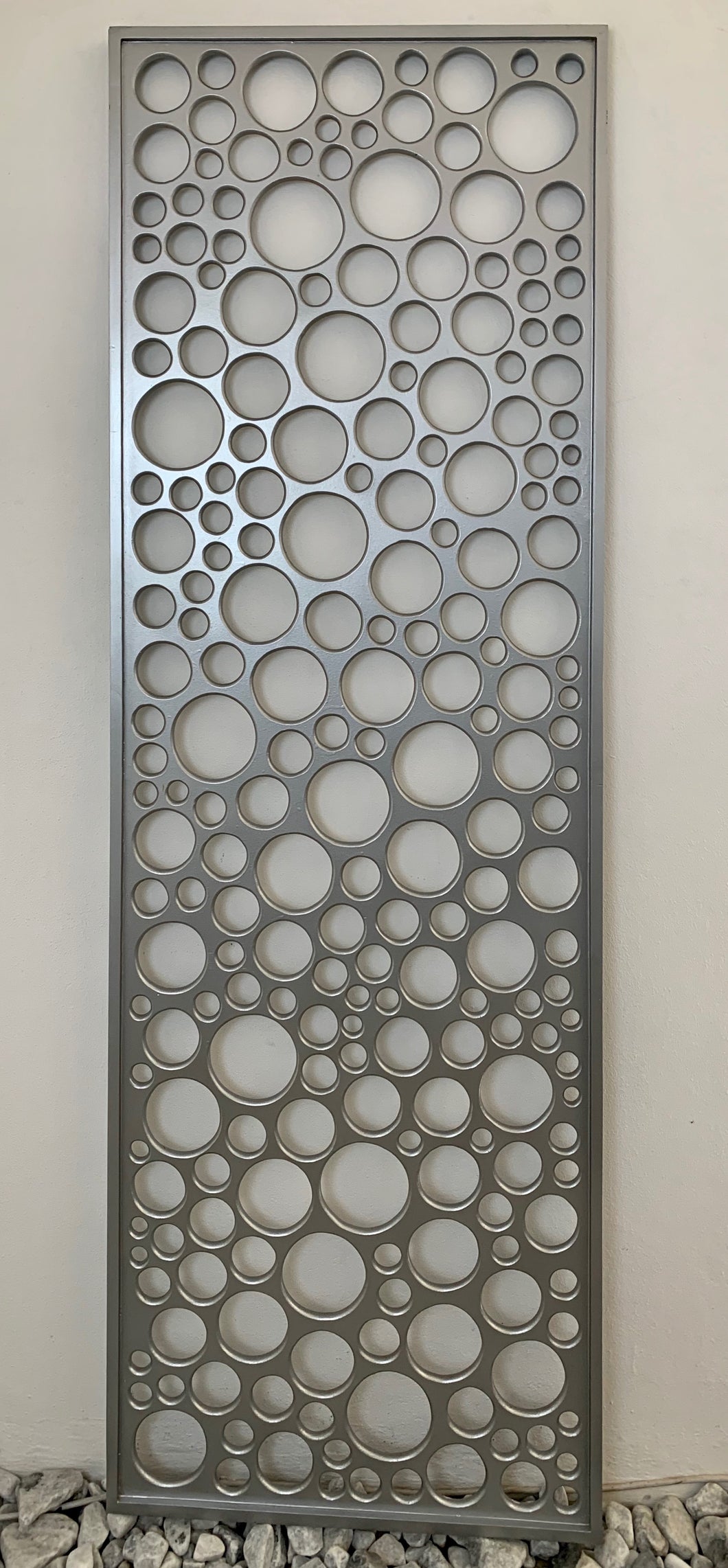 SILVER WALL PANEL WITH BUBBLES
